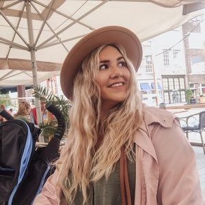 Meet your Posher, Kim